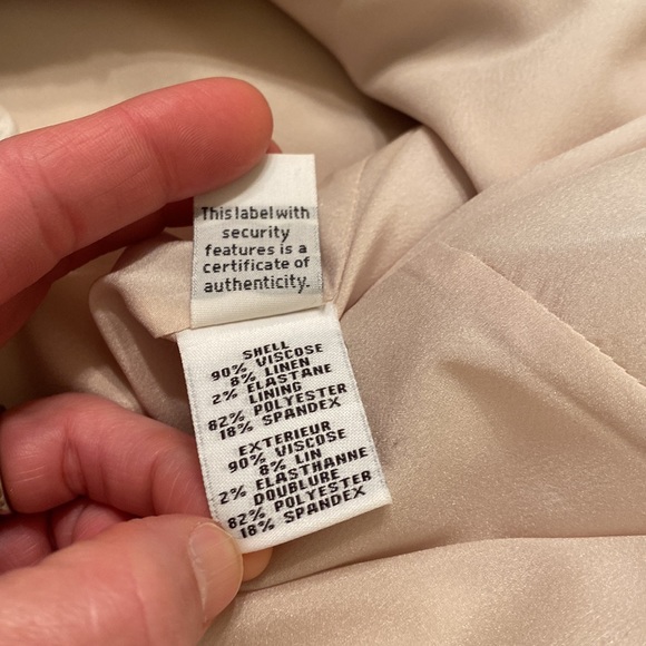 NWT Diane von Fursterberg linen looking dress. Size 6. Cream with navy trim. - Picture 9 of 11